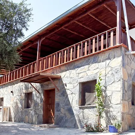 بيت ضيافة Sahin & Restaurant