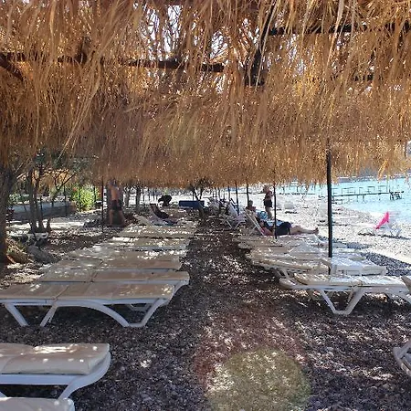 בית הארחה Sahin & Restaurant 3*